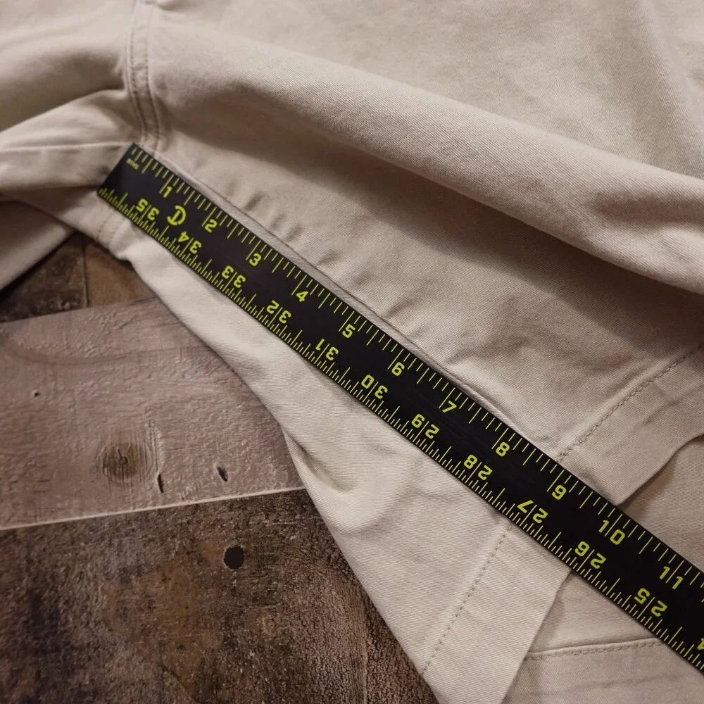 Tommy Bahama Chino Shorts Men’s‎ 34 Khaki Stretch 10” Inseam Casual Beachwear